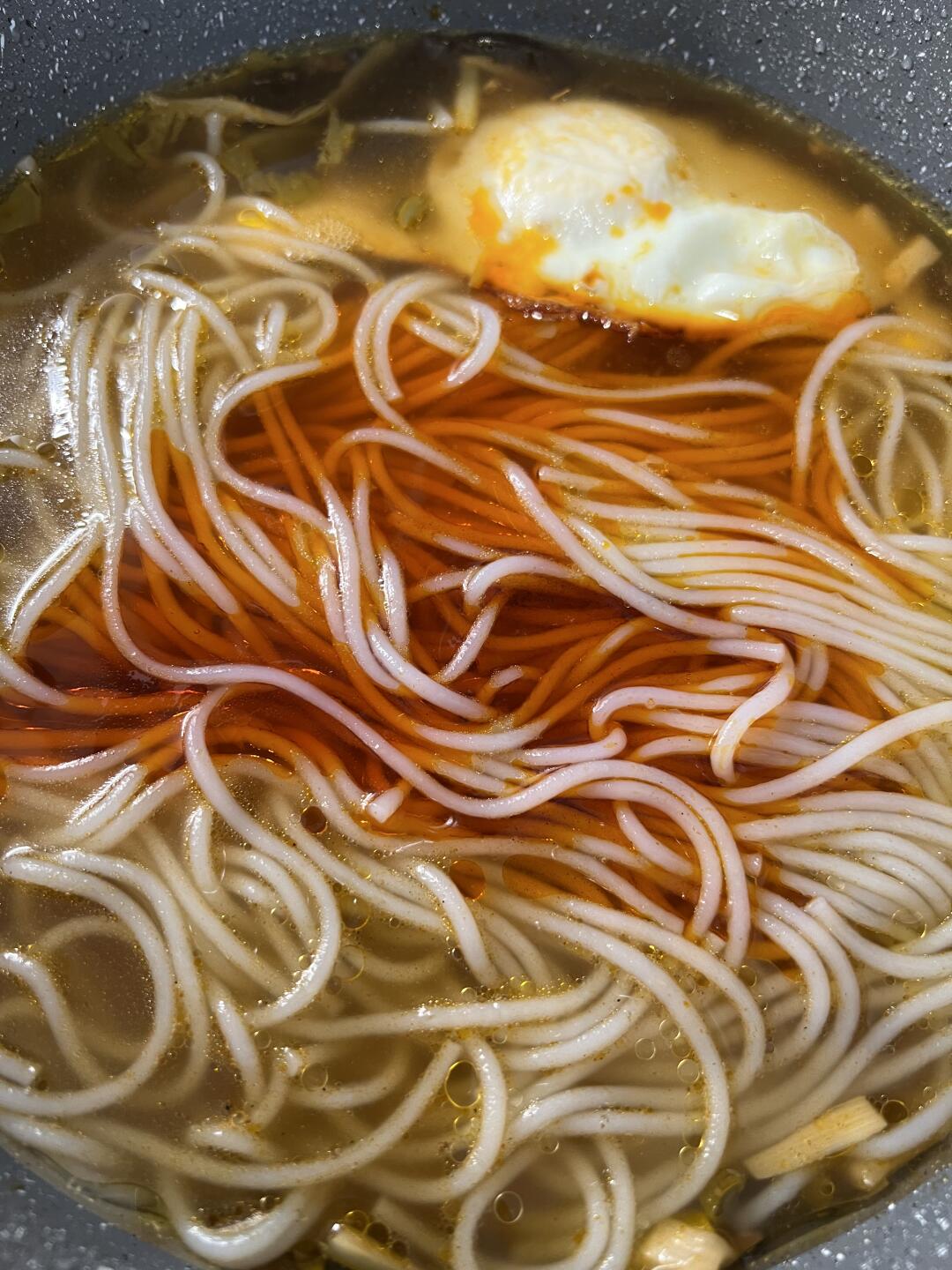 论国外如何煮出无限接近完美的螺蛳粉